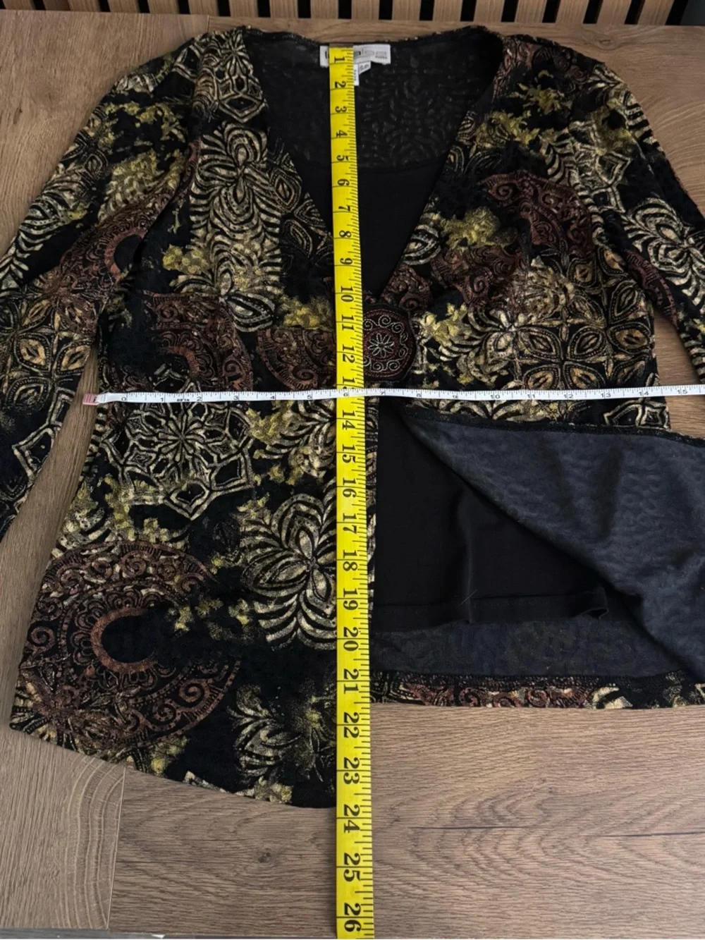 Twist-Front V-Neck Blouse in Black and Gold Paisley - Picture 4 of 5